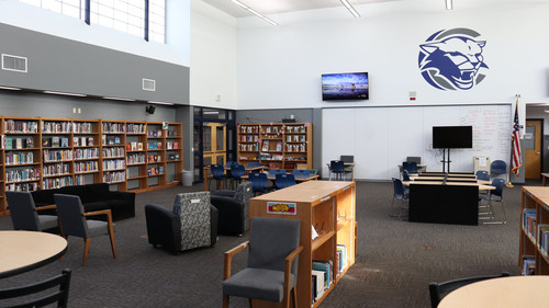 Our High School Library - Photo Number 2